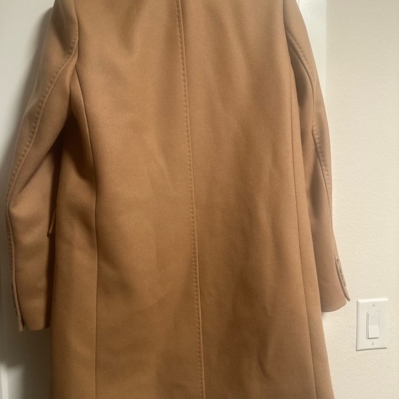 NWT Aritzia Babaton Constant Coat in Classic Camel - Picture 9 of 15